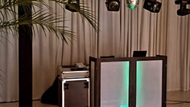dj8